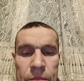 Артём